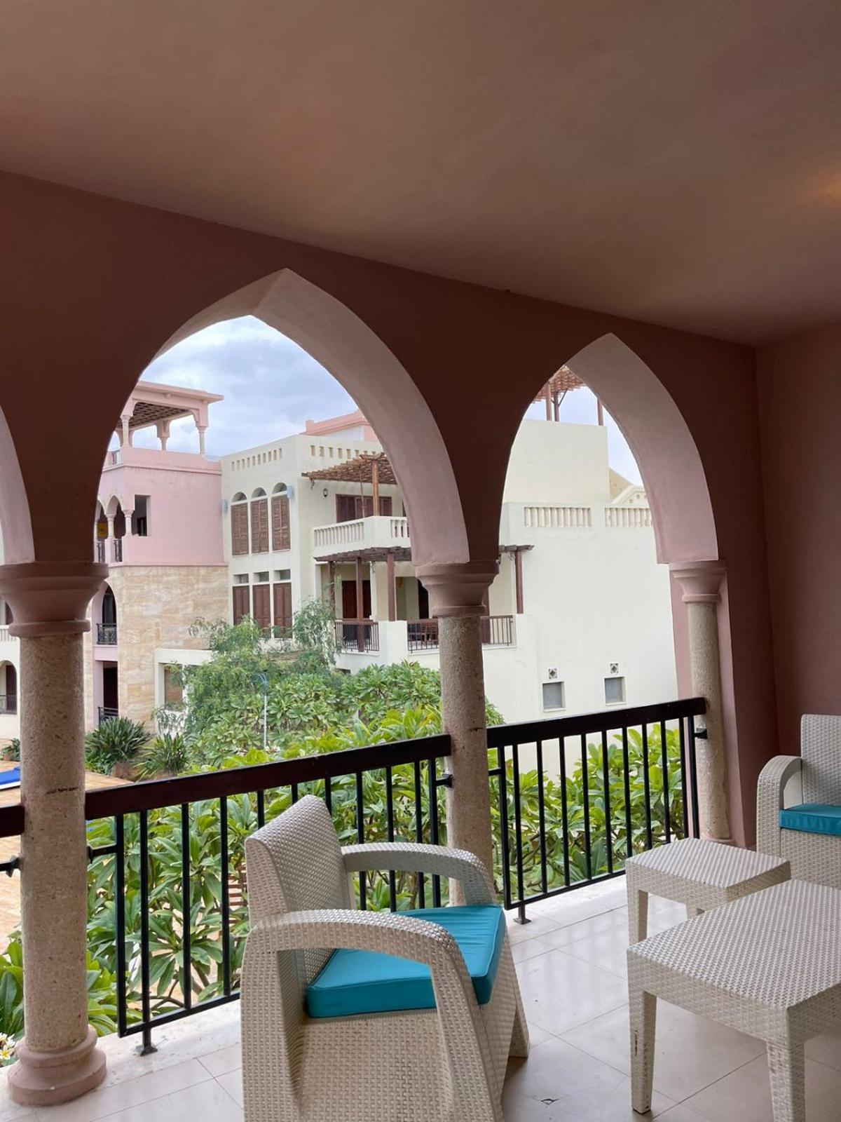 עקבה Romantic Chalet Between Swimming Pools And Close To The Seashore מראה חיצוני תמונה